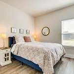 Gulf Breeze Home Rental 8 Mi To Pensacola Beach!