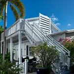 Alexander\'S Gay Lesbian Guesthouse (Adults Only)