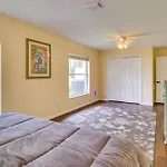 Casa Blanco Florida Escape Pool, Fire Pit And Grill