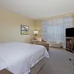 Hampton Inn & Suites Wellington