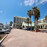 Daytona Beach Resort Oceanfront Condostudio