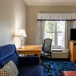 Hampton Inn & Suites Jacksonville Deerwood Park