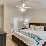 Cape Crossing Resort & Marina