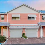 Cape Crossing Resort & Marina