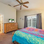 Budget Friendly! Lake View Home With A Private Pool Nearby To Disney