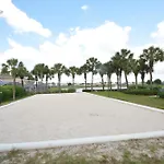 Budget Friendly! Lake View Home With A Private Pool Nearby To Disney