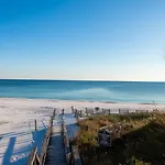 Pelican Trace