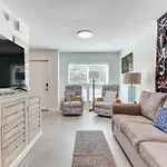 Fernandina Beach Townhome, Steps To Public Beach