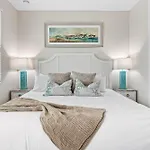 Coastal Escape At Hunter\'S Point