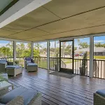 Waveside Oasis 52