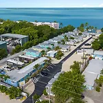 Sun Outdoors Key Largo