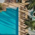 Live The Miami Experience In An Exclusive Condo 4S
