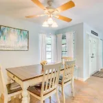 Lovely Crystal River Home With Lanai And Pool!