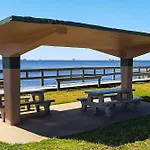 Bayfront Breeze