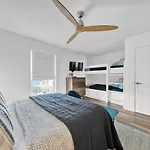 Gulf Views! Only 30 Seconds To The Beach Modern Amenities Meets Vintage Charm