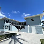 Shore View Hotel