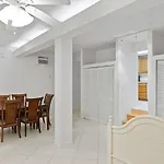 A Saba Wind North- Oceanfront Estate With Pool On Captiva Island