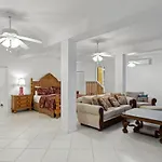 A Saba Wind North- Oceanfront Estate With Pool On Captiva Island