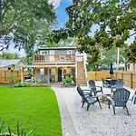 Garden Views In Lincolnville Walk Dt Dogs Ok