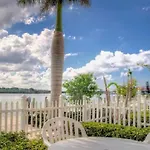 Barefoot Beach Resort