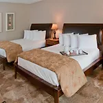 Ocean Lodge