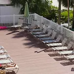 206 - Surf Beach Resort