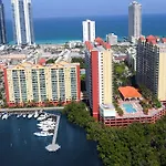 Luxury Apartments At Intracoastal