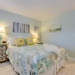 Siesta Key Condo With Heated Pool Less Than 1 Mi To Beach