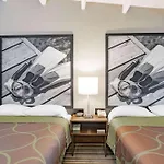 Super 8 By Wyndham Melbourne