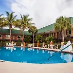 Super 8 By Wyndham North Palm Beach