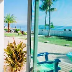 Seascape Resort & Marina