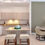 203-1Br/1Ba At The Beach Gem! Lux Amenities!