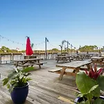 Laketown Wharf 0924