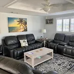 Island House Beach Resort 40B