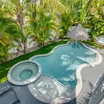 Surfer\'S Dream, 4 King Beds, 4 Trundle Beds, 6 Full Baths, Pet-Friendly With A Rooftop Deck!