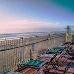 Harbour Beach Resort 811