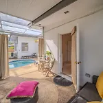 Fantastic Island House 1 Mile To The Beach With Heated Pool