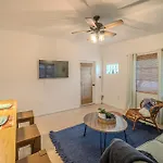 Fantastic Island House 1 Mile To The Beach With Heated Pool