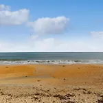 1000 Cinnamon Beach