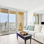 Oceania Plaza & Suites