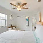 Pet-Friendly Jupiter Townhome, 6 Mi To Beaches!