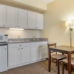 Comfort Suites Maingate East