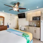 Bayview Plaza Waterfront Resort