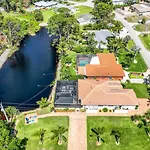 Resort Like Amenities Close To Beach