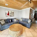 Costa Vista Townhouse #7