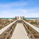 Ocean Lookout 1 - Heated Pool, Beachfront Deck, Stunning Ocean Views