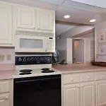 Prime Location Pool Views Oceanview Gem Chateau By The Sea 22B