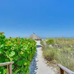Sunlit Longboat Key Escape With Private Resort Beach