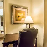 Quality Inn & Suites At Tropicana Field