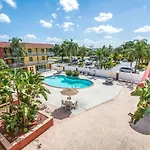 Quality Inn & Suites At Tropicana Field